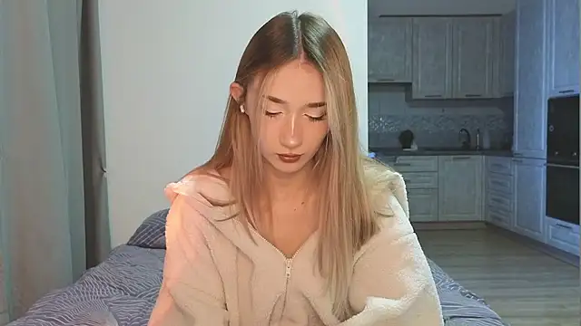 VikiSea online show from March 15, 2025, 1:51 pm