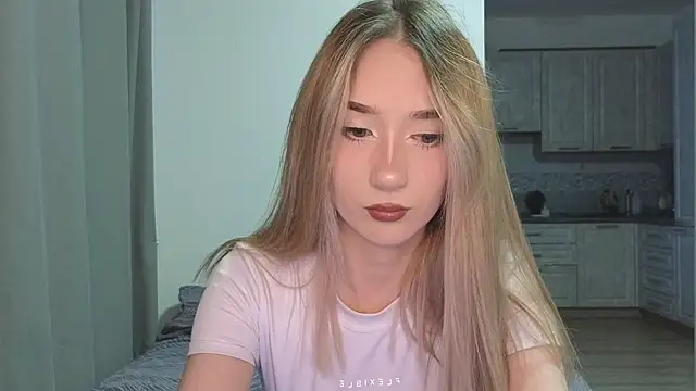 VikiSea online show from March 20, 2025, 2:10 pm