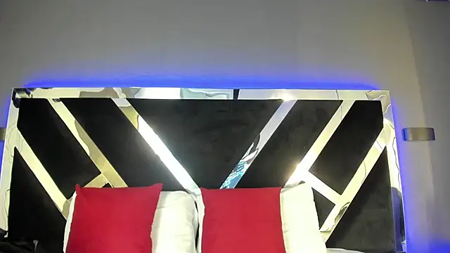 AmmyJones  online show from February 2, 2026, 8:07 pm