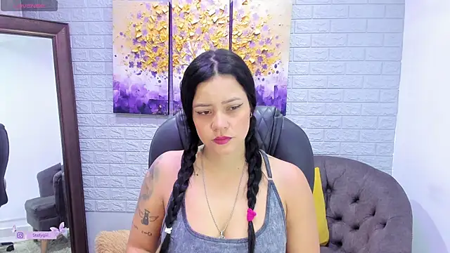 StefyGil  online show from March 18, 2025, 12:03 pm