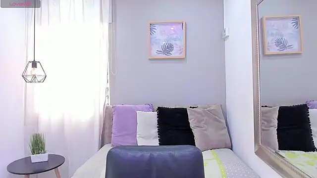 StefyGil  online show from October 23, 2025, 12:04 pm