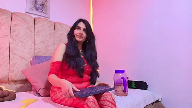  Marcela   online show from April 18, 2026, 11:25 am