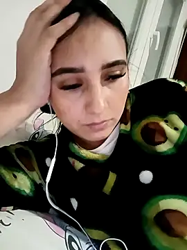 Juanamd1 online show from December 4, 2024, 11:30 am