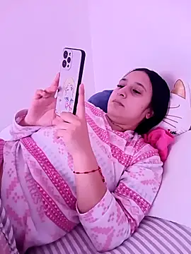 Juanamd1 online show from March 5, 2025, 7:27 am