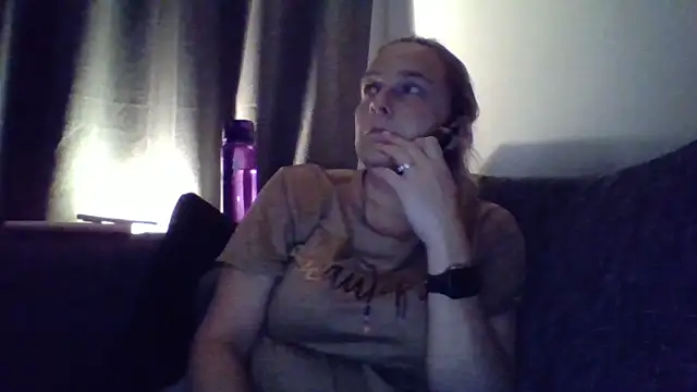 Snapshot of scrummymummy2 chatting on May 13, 2026, 8:38 pm scrummymummy2 online show from May 13, 2026, 8:38 pm
