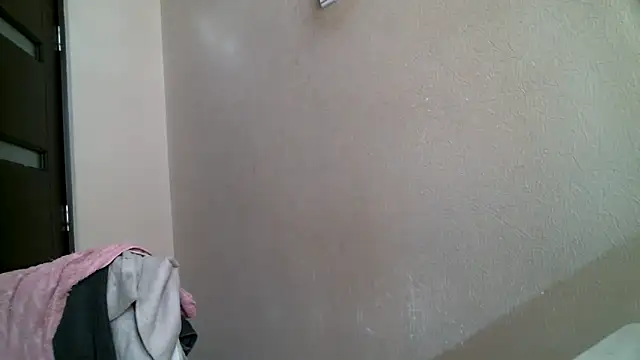 DennisXCaroll online show from February 18, 2025, 9:21 am