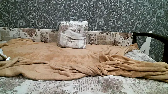 DennisXCaroll online show from February 19, 2025, 9:03 pm