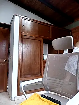 SamaraJay1 online show from March 4, 2026, 4:13 pm