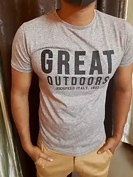 Guyinshortss online show from September 29, 2025, 8:46 pm