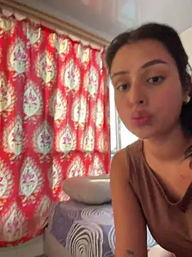 Snapshot of EmmaTorres_ chatting on July 15, 2026, 10:48 pm EmmaTorres online show from July 15, 2026, 10:48 pm