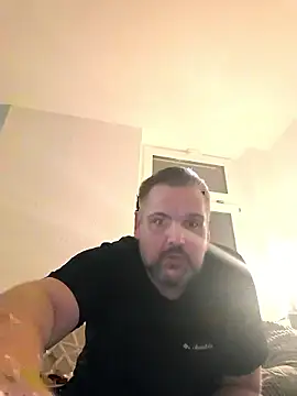 Snapshot of Ronny2510 chatting on January 16, 2026, 7:18 pm Ronny2510 online show from January 16, 2026, 7:18 pm