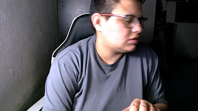 tatsumi nao online show from February 8, 2026, 4:16 am