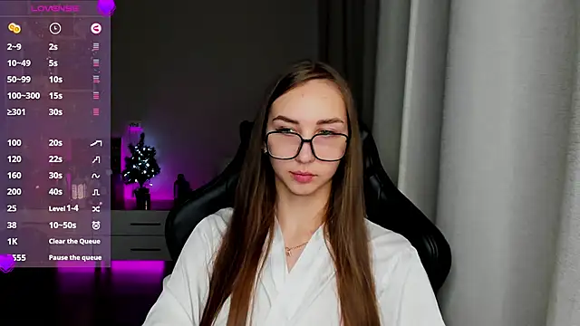 Sm0ly online show from January 3, 2025, 3:27 am