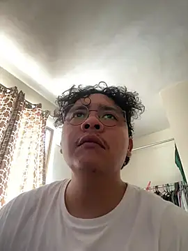 Snapshot of Parejasumisa27 chatting on July 16, 2026, 9:32 pm Parejasumisa27 online show from July 16, 2026, 9:32 pm