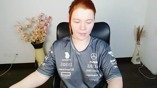 Sun Alexia online show from November 30, 2025, 3:21 am