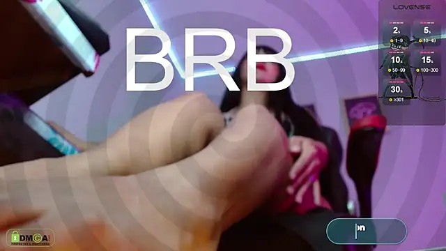 Miss scarllet  online show from January 21, 2025, 1:11 pm