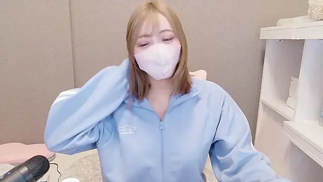  chanMOMO  online show from May 21, 2026, 3:30 pm
