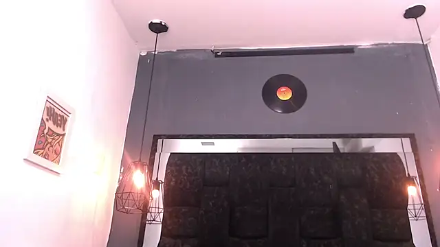 Cutie Shy  online show from March 4, 2026, 6:25 pm