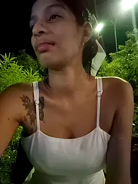 lily sk online show from March 23, 2025, 3:43 am