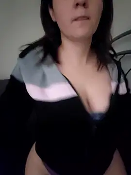 lolitalamasbonita01 online show from January 11, 2026, 4:45 pm