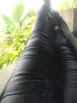 Kazsandraa online show from January 15, 2026, 7:50 pm