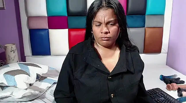 Sam-Evans-hot online show from March 14, 2025, 9:57 am