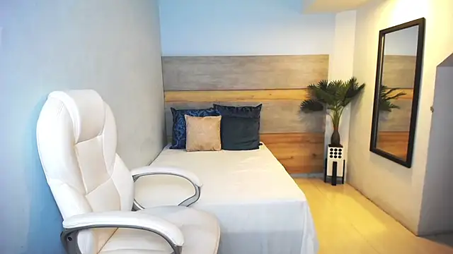 liseth fox online show from January 4, 2025, 3:39 pm