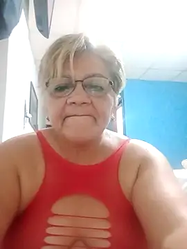 Madrastrahot69 online show from September 22, 2025, 3:41 am