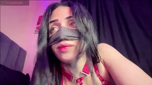 ---sophia--- online show from April 15, 2026, 9:04 pm