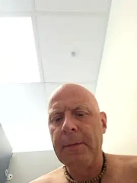 Alwaysreadysex69 online show from May 18, 2026, 2:01 pm