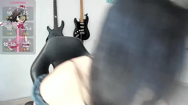 Snapshot of lilpervertgirl chatting on June 23, 2026, 8:29 pm lilpervertgirl online show from June 23, 2026, 8:29 pm