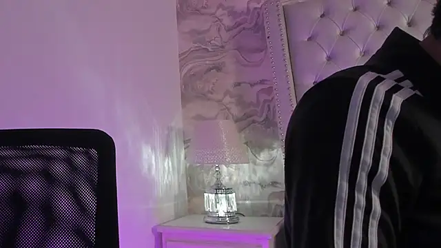 Kev jenner online show from January 18, 2025, 2:58 am