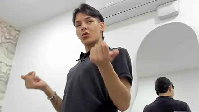 Kev jenner online show from September 22, 2025, 6:10 pm