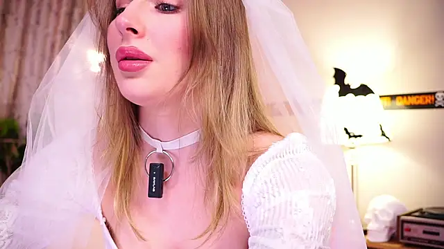 AnnLevine online show from October 31, 2025, 2:07 pm