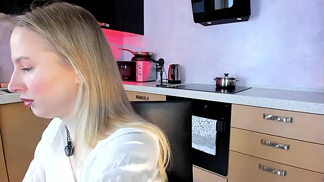 AnnLevine online show from April 2, 2026, 1:20 pm