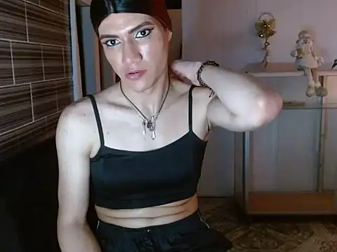 Snapshot of luna_grans_777 chatting on February 9, 2025, 10:00 pm luna grans 777 online show from February 9, 2025, 10:00 pm