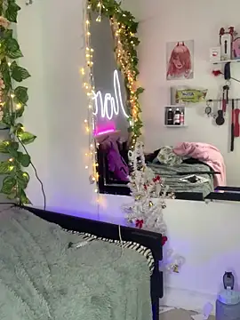 YouliteSllut2 online show from December 24, 2024, 5:23 pm