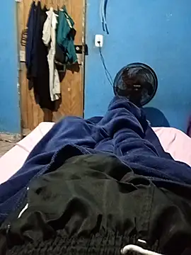 Snapshot of pau_gostosooo chatting on June 24, 2026, 2:43 am pau gostosooo online show from June 24, 2026, 2:43 am
