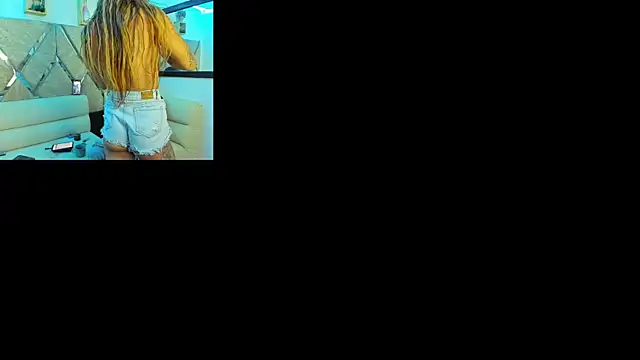 Snapshot of parejacaliente20154 chatting on April 27, 2026, 11:41 am parejacaliente20154 online show from April 27, 2026, 11:41 am