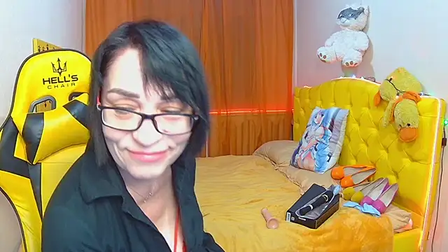 SandraHormas online show from February 4, 2025, 11:27 am