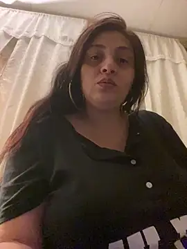 Snapshot of kriztal_pretty chatting on May 29, 2026, 6:00 am kriztal pretty online show from May 29, 2026, 6:00 am