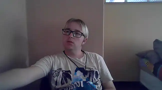 Snapshot of bisexualboy05 chatting on March 11, 2025, 11:01 am bisexualboy05 online show from March 11, 2025, 11:01 am