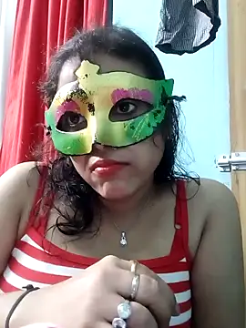 Snapshot of LOVERIAKOL chatting on January 4, 2025, 3:07 pm LOVERIAKOL online show from January 4, 2025, 3:07 pm