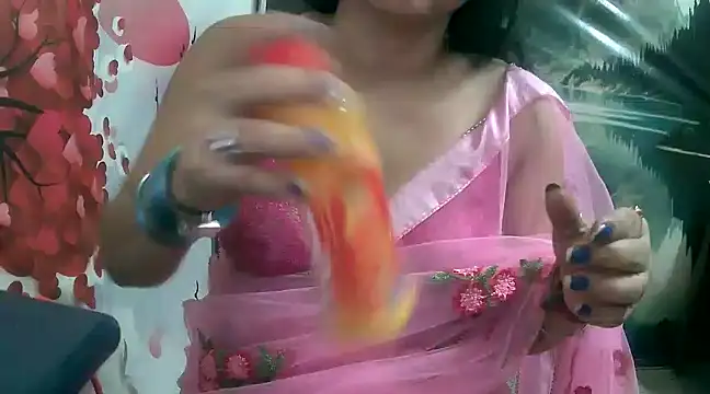 Snapshot of LOVERIAKOL chatting on March 18, 2025, 5:10 pm LOVERIAKOL online show from March 18, 2025, 5:10 pm