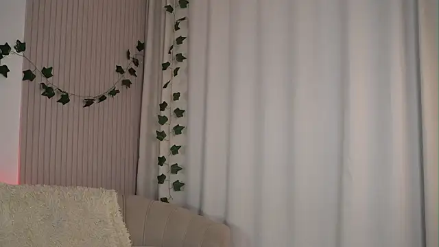 Snapshot of CindyGarrison chatting on February 27, 2025, 4:20 am CindyGarrison online show from February 27, 2025, 4:20 am