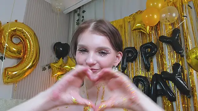 Snapshot of CindyGarrison chatting on March 7, 2025, 3:51 am CindyGarrison online show from March 7, 2025, 3:51 am