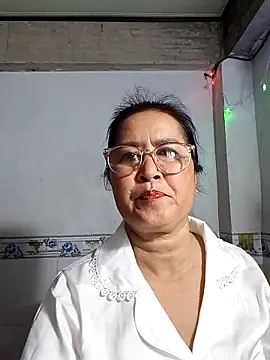 phnz online show from November 4, 2025, 8:24 am