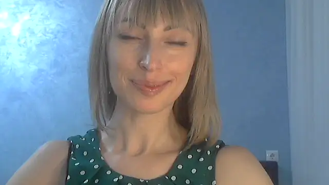 EffectMaya online show from March 4, 2025, 6:50 pm