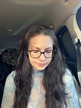 BeautifulMesss online show from November 20, 2025, 4:18 pm