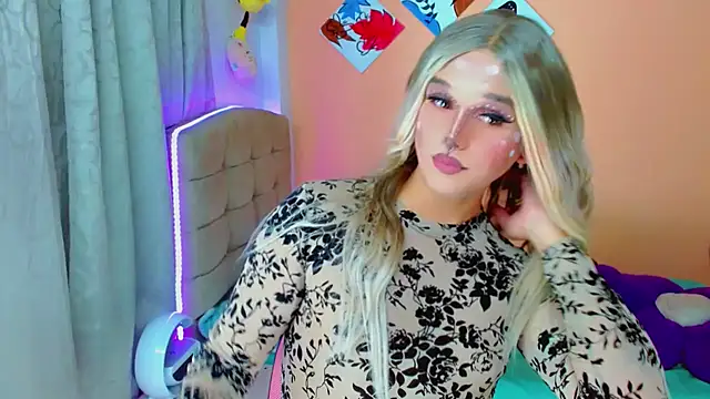 TaylorMon online show from November 1, 2025, 12:45 am